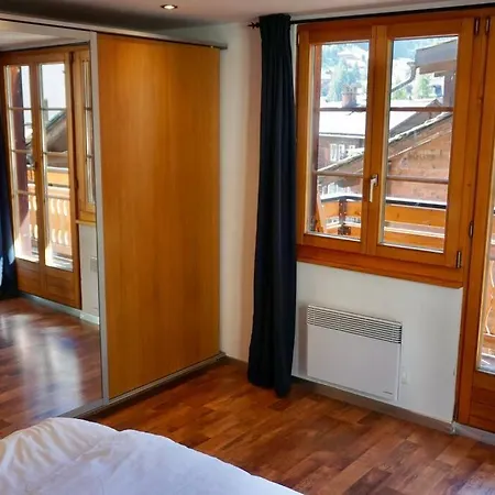 Local Flat