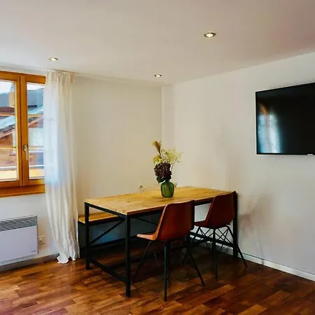 Local Flat Lägenhet *