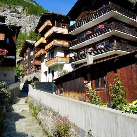 Local Flat * Zermatt